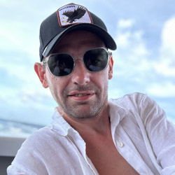 Андрей Андреев Выпускник ВИВТ